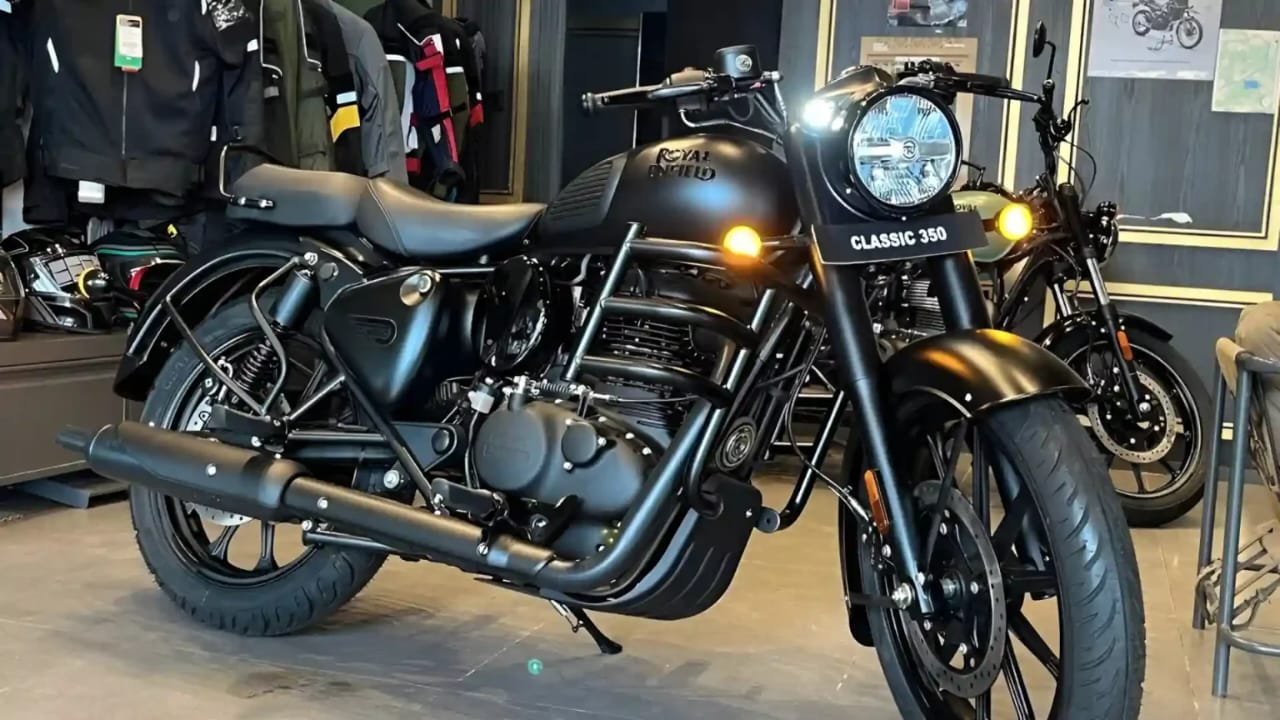 Royal Enfield Classic 350 Bullet – 349cc Engine, 20.2bhp Power & 48kmpl Mileage at Just ₹98,000!
